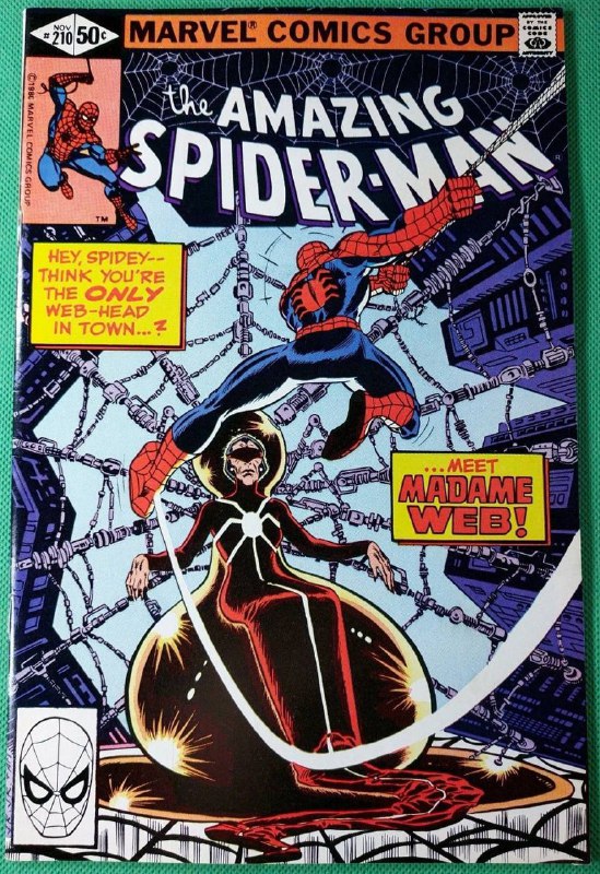 达妹 Dakota Johnson 将加盟索尼影业拓展的 蜘蛛侠 电影宇宙新片 蜘蛛夫人 大电影，🎉扮演蜘蛛夫人！🥰😍୧((〃•̀ꇴ•〃))૭⁺✧     在漫画里，蜘蛛夫人本名卡桑德拉·韦伯，是一位上了年纪的瘫痪盲人，导致行动不便，呼吸困难，靠一个看似蜘蛛网的系统维生