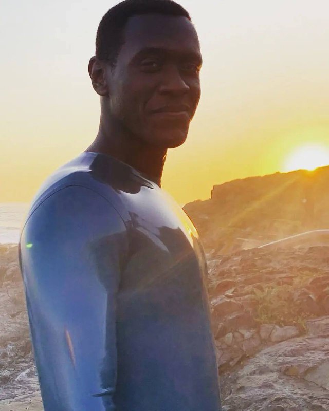 异星灾变 第二季✅Raised by Wolves Season 2（2022）美国 / 剧情 / 科幻 / 奇幻 / 2022-02-03(美国)上映▍剧情简介