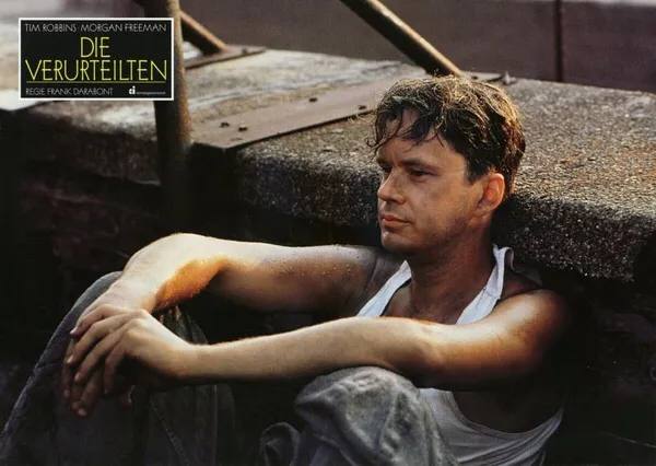 肖申克的救赎|The Shawshank Redemption|4K·蓝光原盘（1994）No.1豆瓣电影Top250美国 / 犯罪 / 剧情 / 1994-09-10(多伦多电影节)上映 / 片长142分钟▍剧情简介