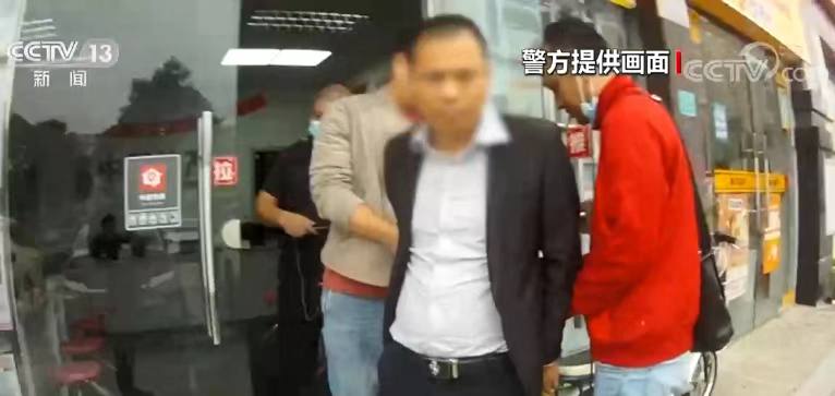 祖孙照被造谣“老夫少妻”后续来了   日前，一位网友在某平台图文并茂发文